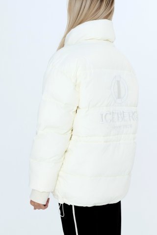Куртка женская J041-6400-1023 `Iceberg` молочный